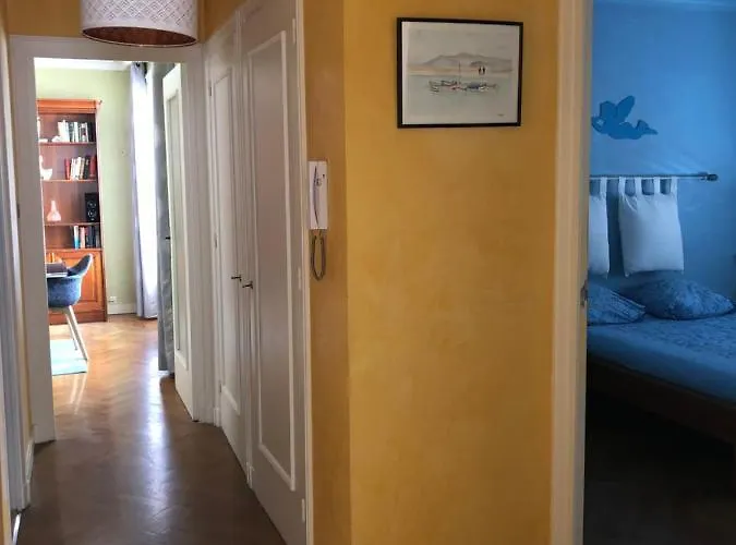 3 Triangle D'or * Λυών